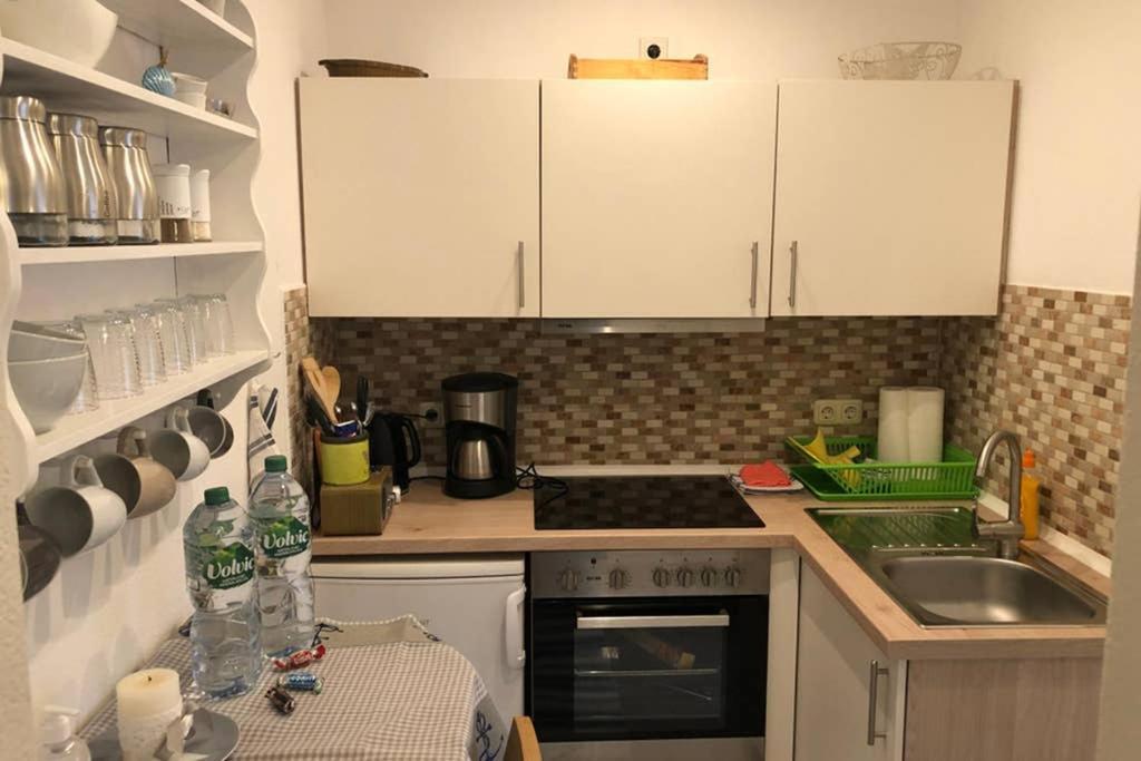 Apartment Suesses Apartmenthaeuschen In Burg *